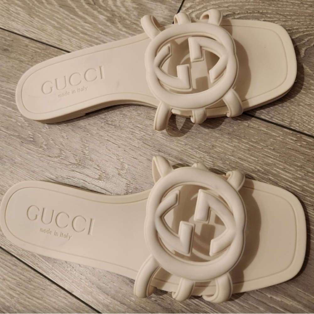 Authentic Gucci Off-White Slide Sandals